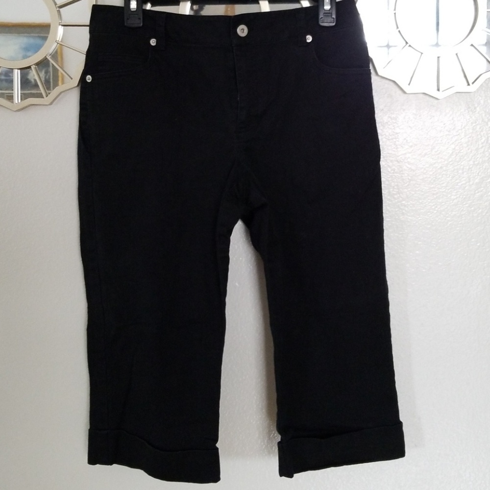 Liz & Co.  Denim Capri - Size 6